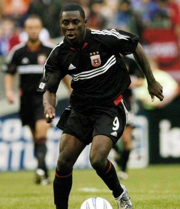 包含风云突变夏洛特黄蜂转会期临场应变，葡超版图或变，球迷炸锅，球队文化再被提及的词条-JIUYOU